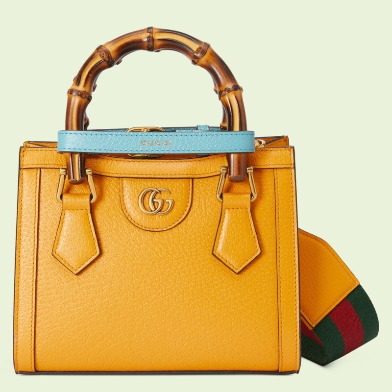 G*u*i shopping bags